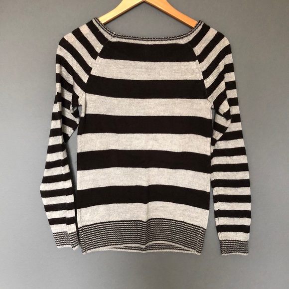 Sweater - Picture 2 of 2